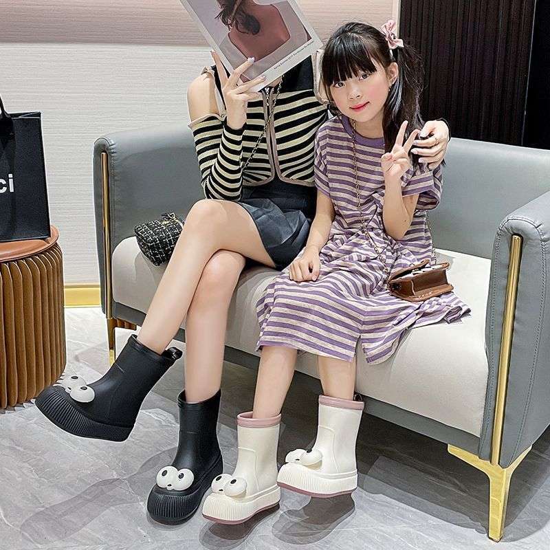 Cute Plus Velvet Rain Boots For Adults, Fashionable Outer Wear, Cute Short-Tube Mid-Tube Non-Slip Rain Boots, Wear-Resistant And Waterproof Kitchen Rubber Shoes - Image 3